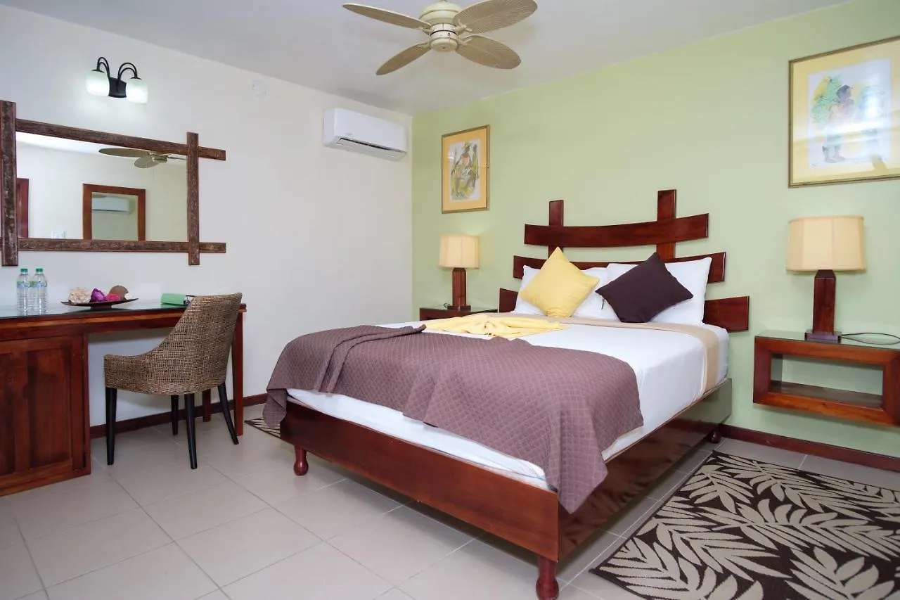 ***  Hibiscus Lodge Hotel Ocho Rios Jamaica